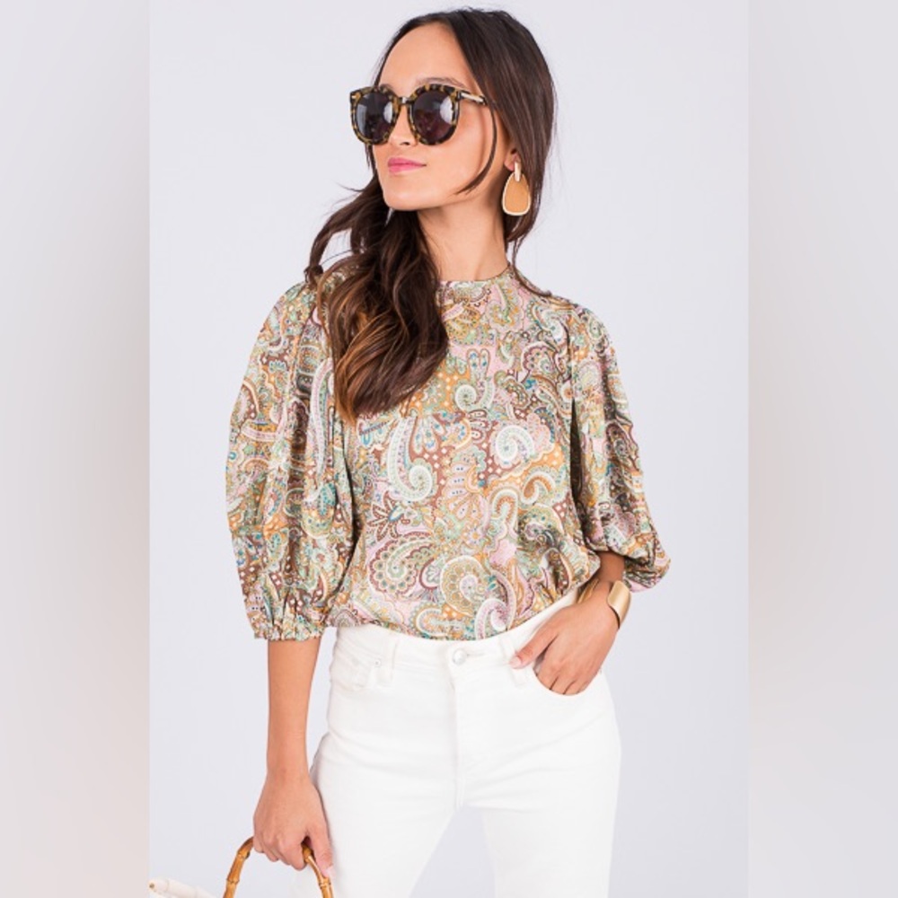 Elegant Paisley Blouse in Multicolor
